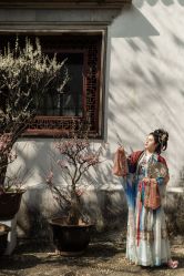 -一揽芳华汉服旗袍体验馆(拙政园店)
