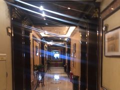 -皇宫大酒店
