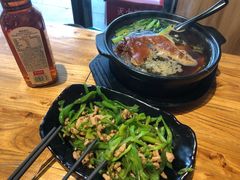 猪脚砂锅面-小义乌砂锅拉面(海事共享区店)