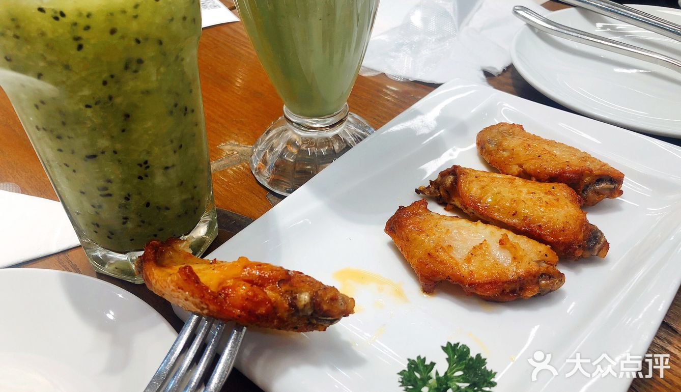 这家店在群光应该耳熟能详了 回头无数次了反正已经