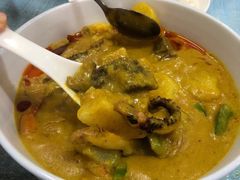 黄咖喱海鲜-家利美食店