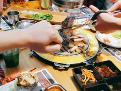 -青瓦炭韩潮烤肉(花园道店)
