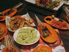 -威记烧嘢·南宁烧烤·超级生牛(绿地店)