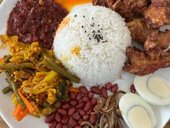 -峇峇娘马来西亚餐厅(望京SOHO店)