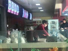 -淀山湖服务区餐厅