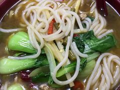 酸笋米粉-牛八宝桂林米粉(八里庄店)