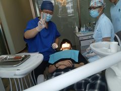 张君医生-Dr.Z dental仁康种植矫正中心