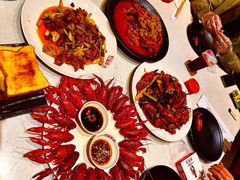 -红盔侠小龙虾(海宁银泰店)