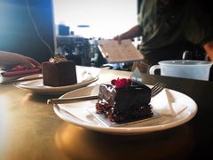 -UNI UNI(环亚凯瑟琳店)