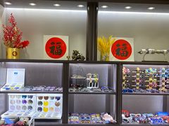 -宏宇眼镜蔡司依视路折扣店(兆佳眼镜城店)