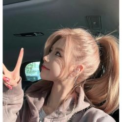 -丝语萱形象