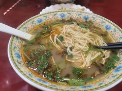 -金杨拉面王小吃面馆·牛三宝面·红烧牛肉粉