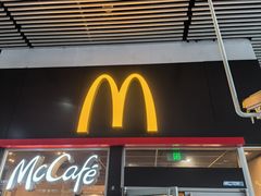 -麦当劳(轻轨曹杨路店)