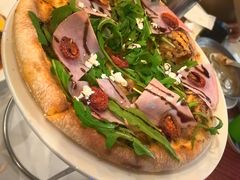 -WOLFGANG PUCK KITCHEN & BAR(迪士尼小镇店)