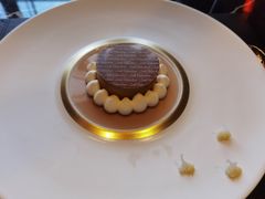 长颈鹿塔塔-L'ATELIER de Joel Robuchon(外滩18号店)