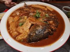 德莫利炖活鱼-李记饺子·熏酱东北菜(欢乐谷店)