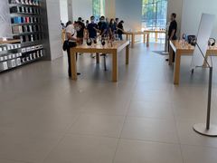 -Apple零售店(华贸购物中心店)