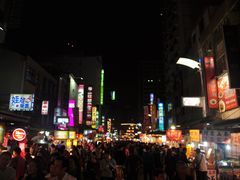 -六合夜市