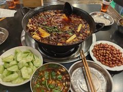 -鸿顺老铁锅美蛙鱼府(解放碑店)