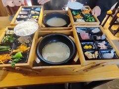 -勺子米线·云南传统小吃市集(四方街店)
