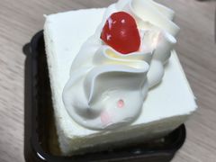 -红宝石·鲜奶小方·海派西点房(南丹店)