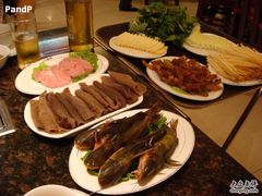 -小天鹅火锅·一线江景洪鼎旗舰店(洪崖洞店)