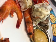 -亚洲国际大酒店·云顶阁旋转自助餐厅