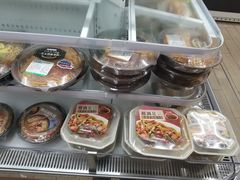 -全家便利店(宜山路站店)