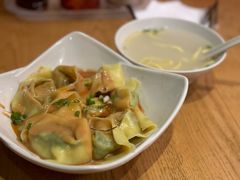 芝麻酱拌荠菜鲜肉馄饨-东泰祥生煎馆(重庆北路店)
