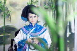 -九月鹰飞汉服摄影工作室