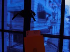 -Nathalie Djurberg与Hans Berg“牛皮纸包裹的月亮”-Prada荣宅当季展览