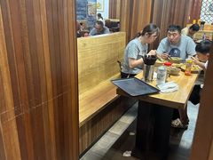 -亮亮面馆(经六路店)