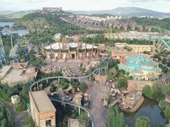 -七彩云南欢乐世界