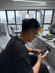 -宫铭烫发染发接发店