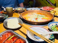 -洱火云南酸菜牛肉火锅(石景山当代商城店)