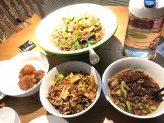 -费大厨辣椒炒肉(万家丽一店)