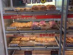-85度C(生甜甜圈研究工坊·上海平凉店)