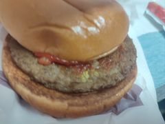 牛肉汉堡-麦当劳(总统大酒店店)