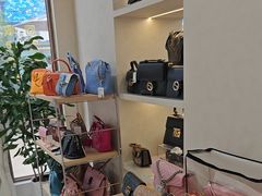 -六六奢品·vintage中古·回收二手奢侈品包包手表首饰(环球港店)