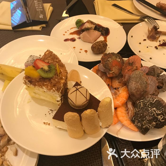 大连一方城堡豪华精选酒店集锦标帜餐厅自助餐图片