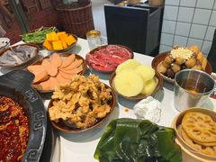 -卤校长老火锅(杨家坪直营店)