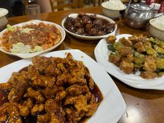 -三居鲁味坊黄焖鸡(山大路店)