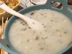 -顶峰夜宴·龙虾烧烤大排档(九江学院店)