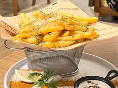 -Mark&Mars Restaurant