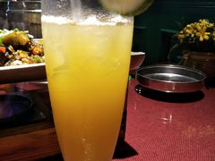 -街角花园主题餐厅(鑫长宏步行街店)