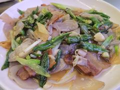 干土豆片炒腊肉-谢师酒家