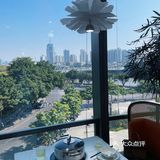 赏珠江享新鲜生蚝椰子鸡锅