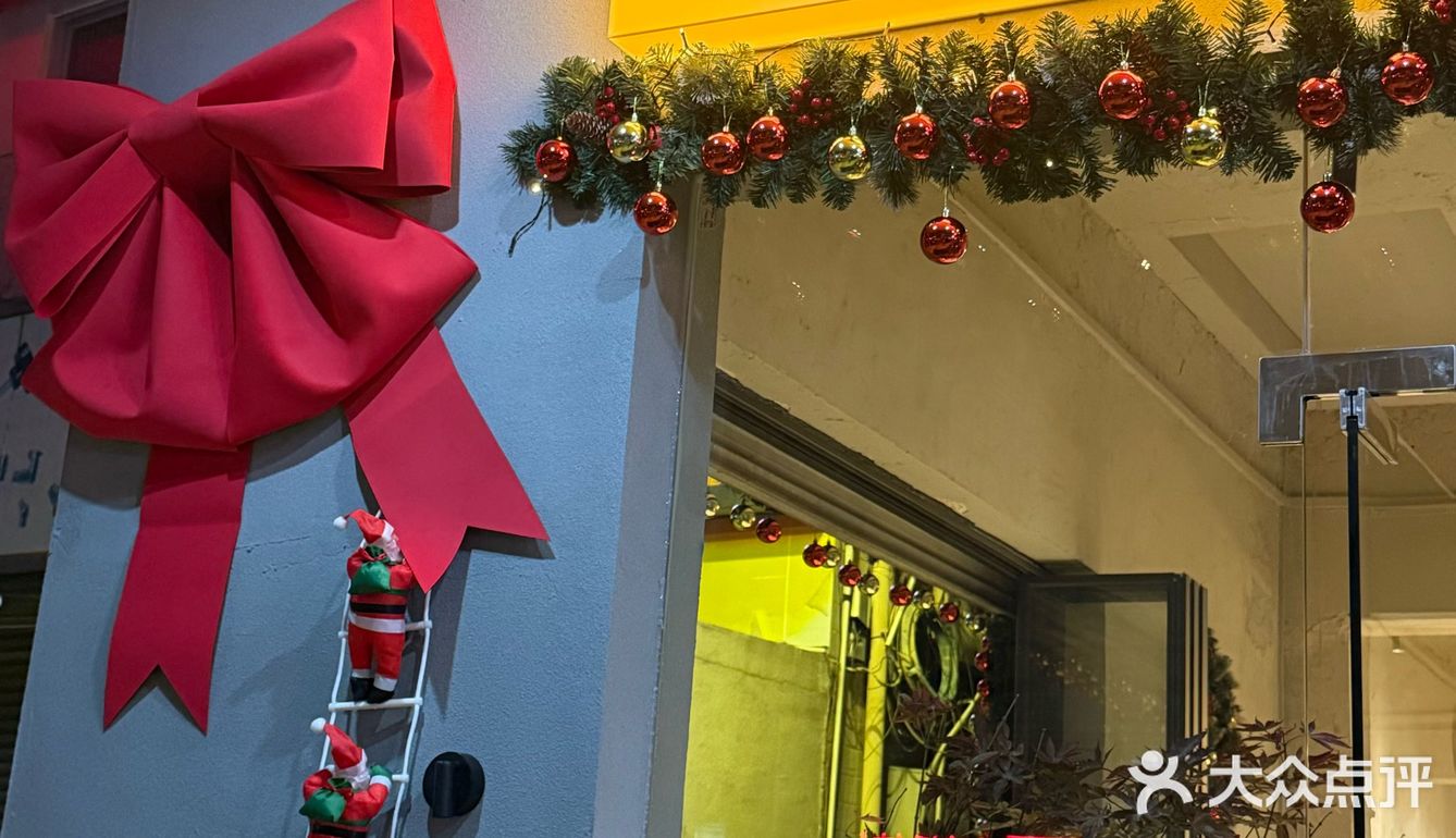 东莞探店｜5G过圣诞🎄这家店枫叶圣诞树太好拍