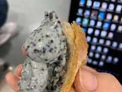 黑松露鱼子酱面包-Let's Taipei 非常烘焙(太古里店)