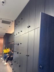-侨治发型